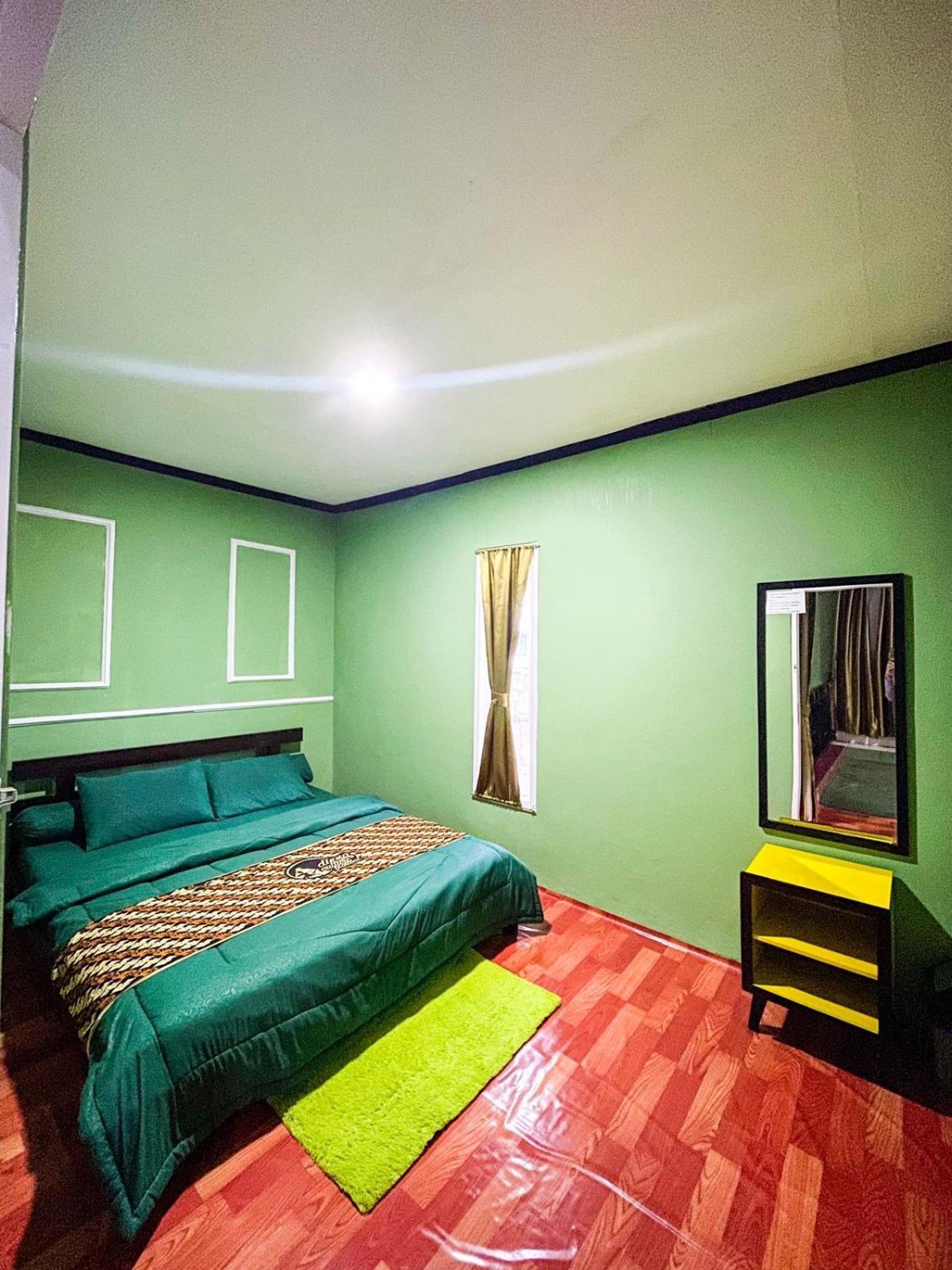 Green Savannah Homestay Syariah Diyeng Ngoại thất bức ảnh