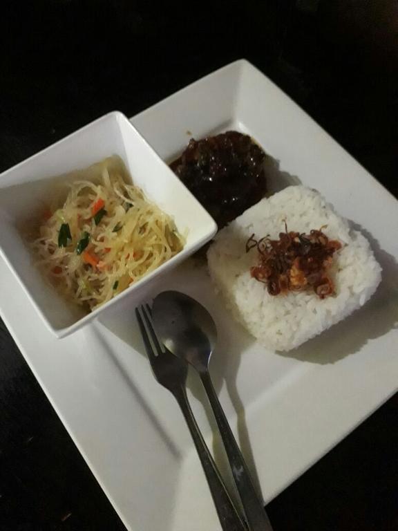 Green Savannah Homestay Syariah Diyeng Ngoại thất bức ảnh
